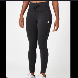 BNWT Vuori daily legging